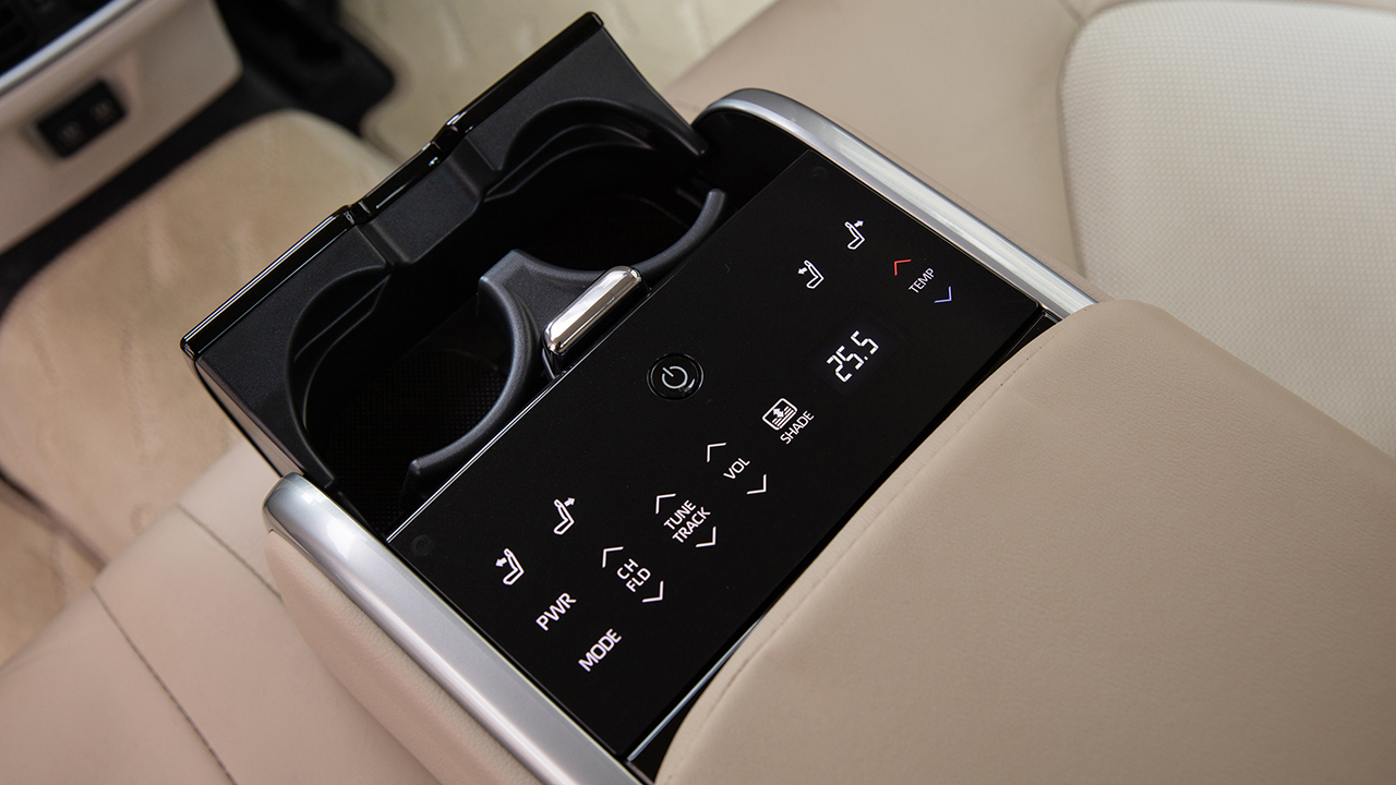 Toyota Camry nút điều khiển