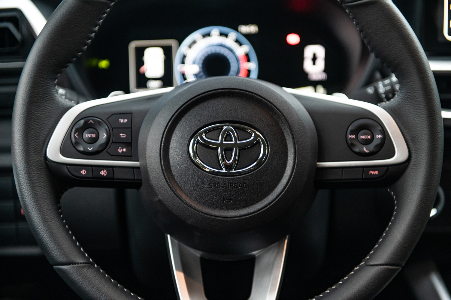 Toyota Raize vô lăng